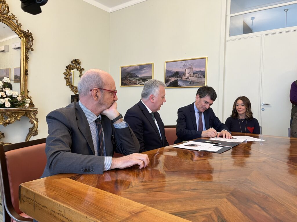 LA SPEZIA – EX RICOVERO ANTIAEREO GALLERIA VIA DEL TORRETTO DAL DEMANIO AL COMUNE