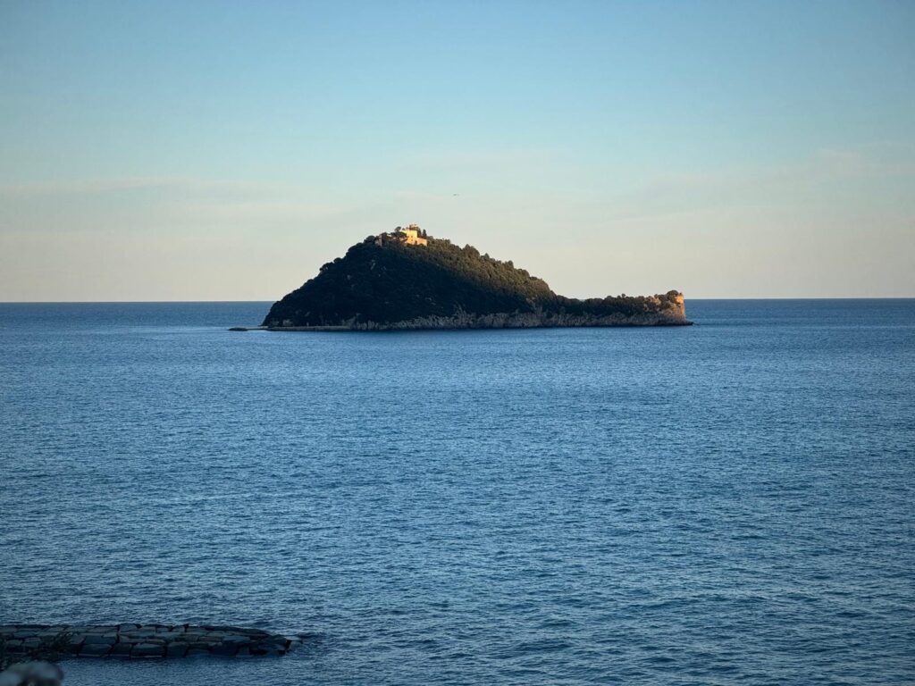 ISOLA GALLINARA (SV)